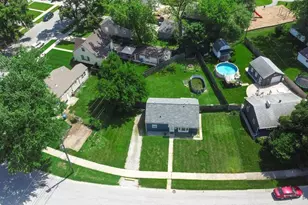 8115 Wicker Park Dr, Highland, IN 46322 - Photo 30