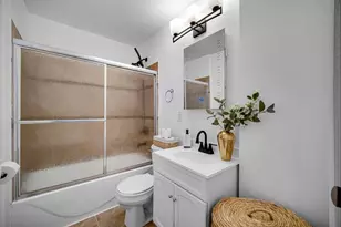8115 Wicker Park Dr, Highland, IN 46322 - Photo 20