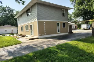 3422 E 74th Ave, Merrillville, IN 46410 - Photo 4