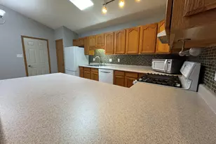 326 Brown Ct, Chesterton, IN 46304 - Photo 12
