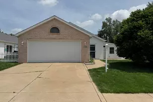 326 Brown Ct, Chesterton, IN 46304 - Photo 1