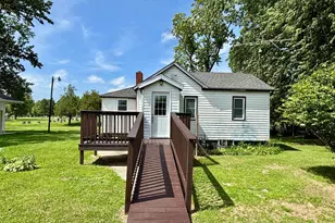 5688 W 665 N, Winamac, IN 46996 - Photo 2