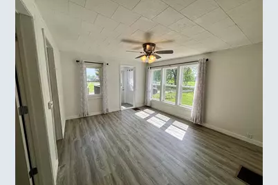 5688 W 665 N, Winamac, IN 46996 - Photo 10