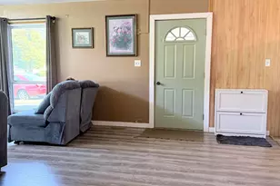 1401 Fairlane Dr, Valparaiso, IN 46383 - Photo 4