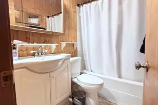 1401 Fairlane Dr, Valparaiso, IN 46383 - Photo 18