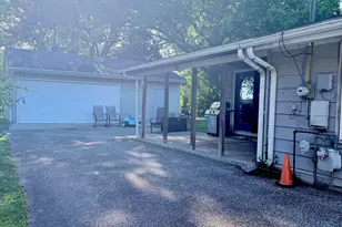 1401 Fairlane Dr, Valparaiso, IN 46383 - Photo 2