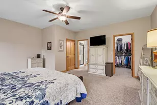 3807 Westbridge Dr, Valparaiso, IN 46383 - Photo 18