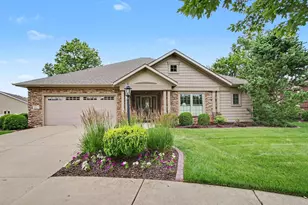 3807 Westbridge Dr, Valparaiso, IN 46383 - Photo 2