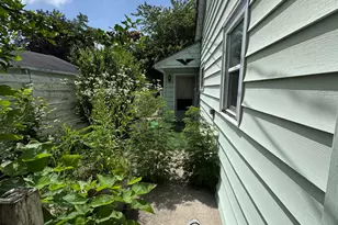 260 N Ohio St, Hobart, IN 46342 - Photo 32