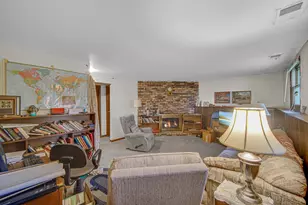 812 Fox Point Dr, Chesterton, IN 46304 - Photo 8