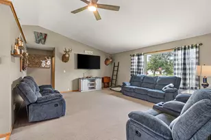 647 W 1100 N, Wheatfield, IN 46392 - Photo 8