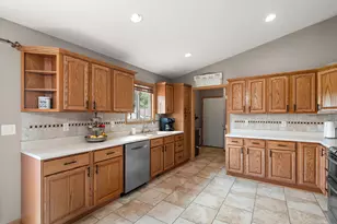 647 W 1100 N, Wheatfield, IN 46392 - Photo 12