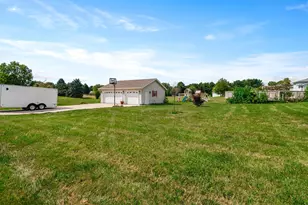 361 Sandwood Ct, Valparaiso, IN 46383 - Photo 32