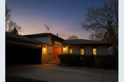 1752 Greenview Street, Valparaiso, IN 46383 - Photo 2