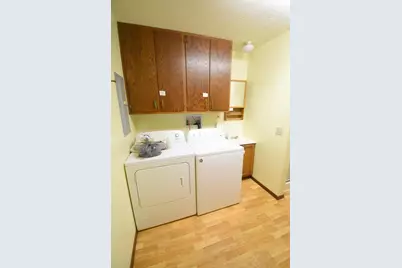 930 W Swartzell Drive, Rensselaer, IN 47978 - Photo 24