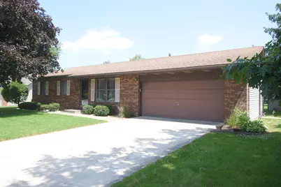 930 W Swartzell Drive, Rensselaer, IN 47978 - Photo 2