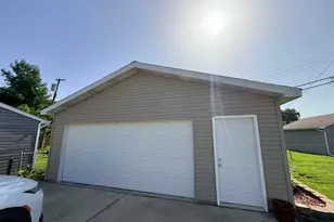 1106 Campbell St, Valparaiso, IN 46385 - Photo 24