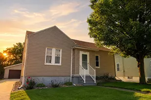 1106 Campbell St, Valparaiso, IN 46385 - Photo 1