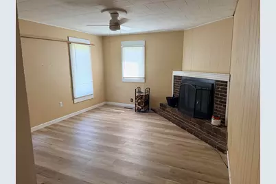 208 W Sigler Street, Hebron, IN 46341 - Photo 8