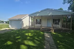 205 W McAlpin St, Hebron, IN 46341 - Photo 22