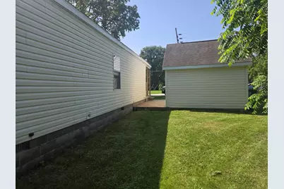 205 W McAlpin Street, Hebron, IN 46341 - Photo 18