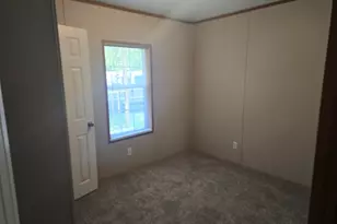 205 W McAlpin St, Hebron, IN 46341 - Photo 16