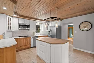 60 N Wolf St, Wheatfield, IN 46392 - Photo 10