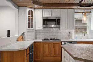 60 N Wolf St, Wheatfield, IN 46392 - Photo 12