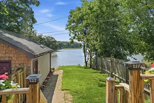 650 Water St, Hobart, IN 46342 - Photo 4