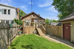 650 Water St, Hobart, IN 46342 - Photo 22