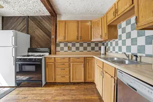 650 Water St, Hobart, IN 46342 - Photo 14