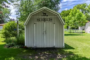 718 Forsythia St SE, Demotte, IN 46310 - Photo 40