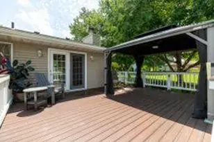 718 Forsythia St SE, Demotte, IN 46310 - Photo 14