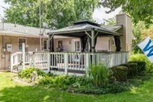 718 Forsythia St SE, Demotte, IN 46310 - Photo 16