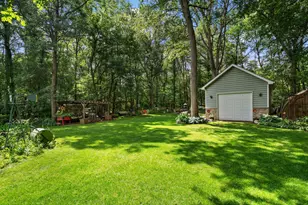3933 Timberland Dr, Wheatfield, IN 46392 - Photo 12