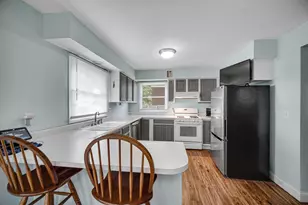 3101 N Campbell St, Valparaiso, IN 46385 - Photo 8