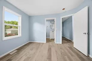 772 Hovey St, Gary, IN 46406 - Photo 16