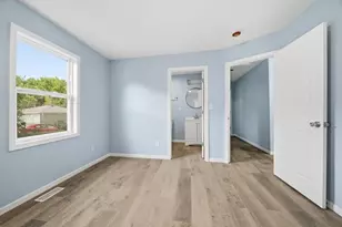 772 Hovey St, Gary, IN 46406 - Photo 16