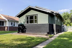 805 Lincoln St, Gary, IN 46402 - Photo 2