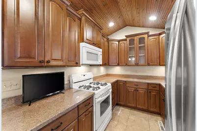 2397 Niagara Street, Portage, IN 46368 - Photo 8