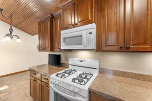 2397 Niagara St, Portage, IN 46368 - Photo 10