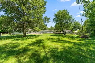 9082 Estates Dr, Demotte, IN 46310 - Photo 20