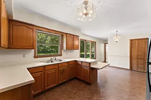 9082 Estates Dr, Demotte, IN 46310 - Photo 10