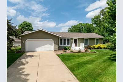 317 E Ben Street, New Carlisle, IN 46552 - Photo 2