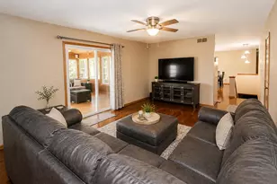 317 E Ben St, New Carlisle, IN 46552 - Photo 6