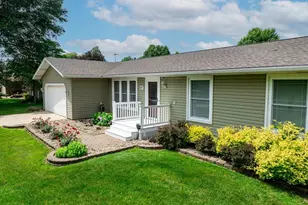 317 E Ben St, New Carlisle, IN 46552 - Photo 4