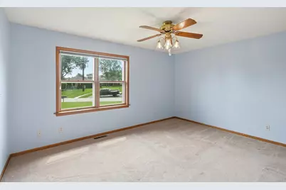 1905 Creekside Court, Valparaiso, IN 46383 - Photo 14