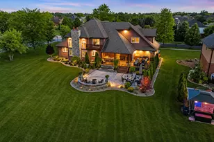 902 Kendall Ct, Crown Point, IN 46307 - Photo 4