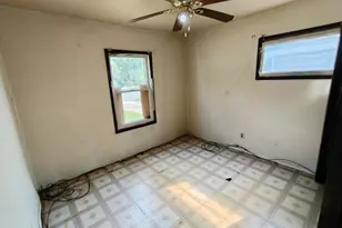 5533 E 13th Pl, Gary, IN 46403 - Photo 16