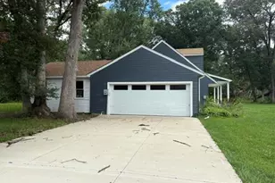 10364 Greenleaf Dr, Rensselaer, IN 47978 - Photo 4